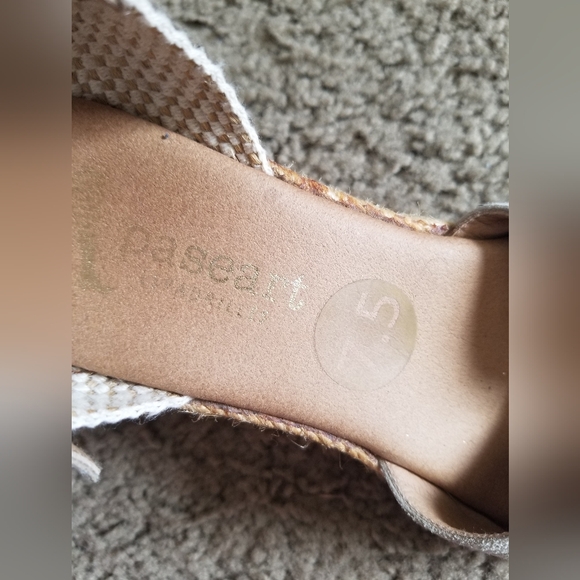 Neutral espradrilles - Picture 4 of 4